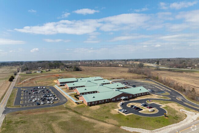 Full Campus of Cedar Hill Elementary School in Ardmore Alabama.