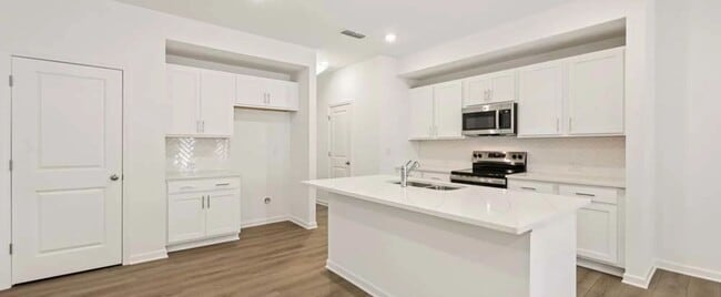 5333 Frontier Ct, Flowery Branch, GA 30542 - photo 7