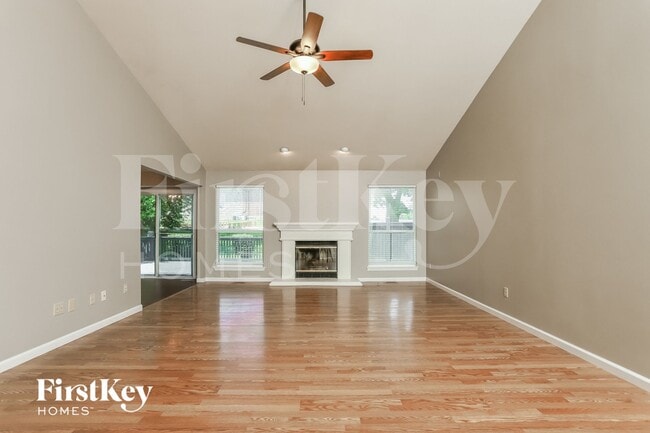 7482 Pierside Dr, O Fallon, MO 63368 - photo 3