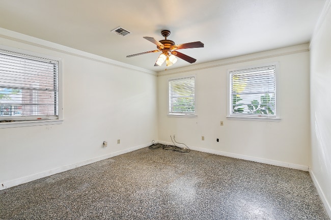547 Ridgeway Dr unit 547, Metairie, LA 70001 - photo 2