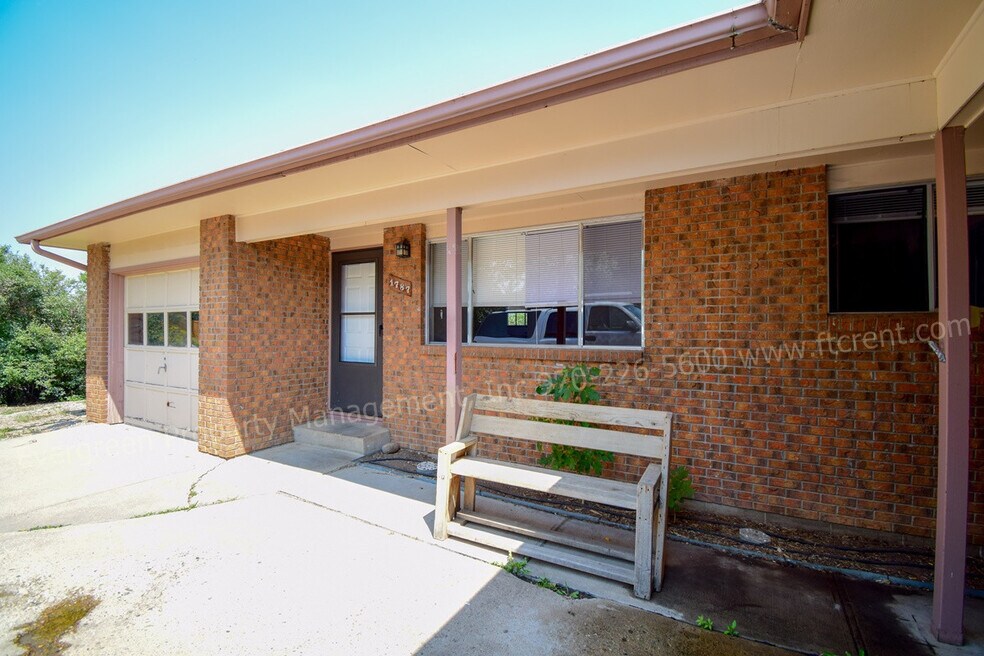 1787-1789 Westfield Drive