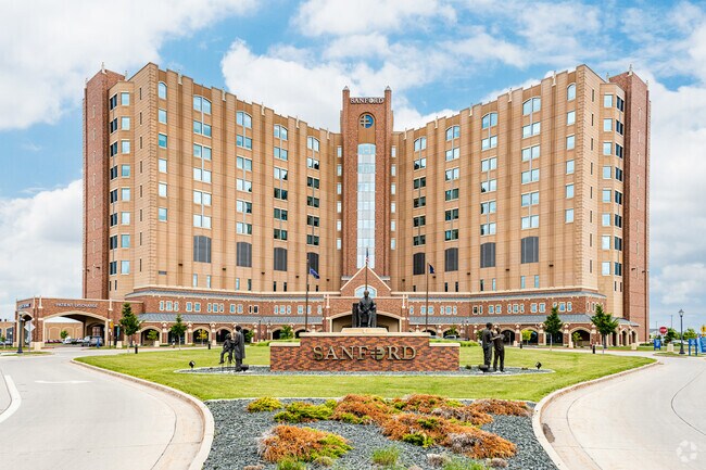 Sanford Medical Center offers expert care and compassionate service near Brandt Crossing, Fargo.