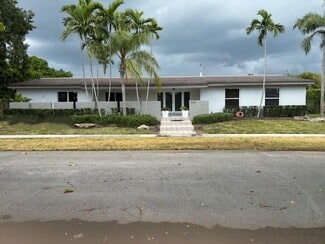 9425 SW 90th St, Miami, FL 33176