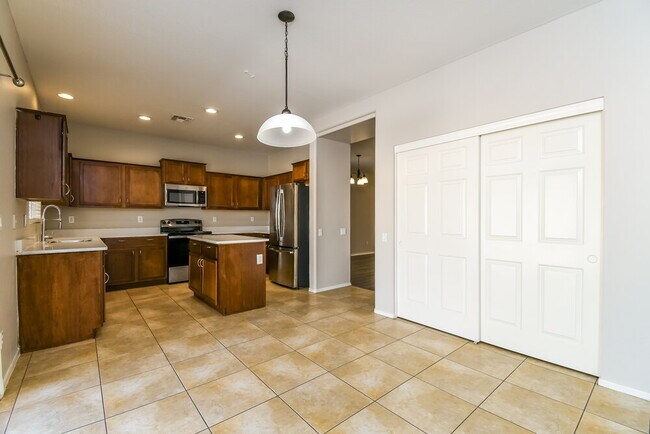 5206 W Glass Ln, Laveen, AZ 85339 - photo 7