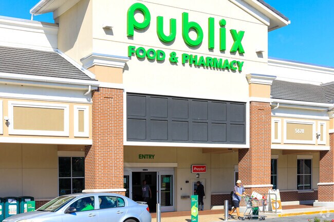 A Publix Food and Pharmacy is the main grocery store in Northwest Tallahassee.
