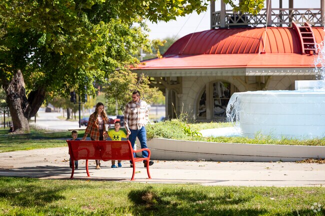 The fountain at Central Park creates a serene backdrop for family outings and walks.