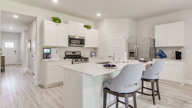 8072 Fir Tree Dr, Milton, FL 32583 - photo 2