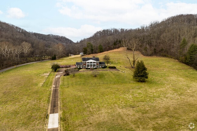 There are many colonial homes in the Joelton Neighborhood.
