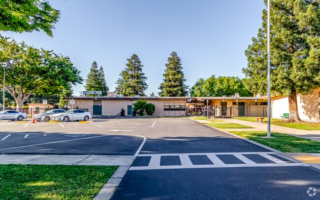 Crowell Elementary School in Turlock, Ca is a great public school option.