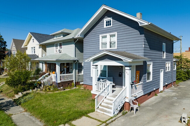 Williams-Woodland Park is one of the most popular within the 07 zip code.