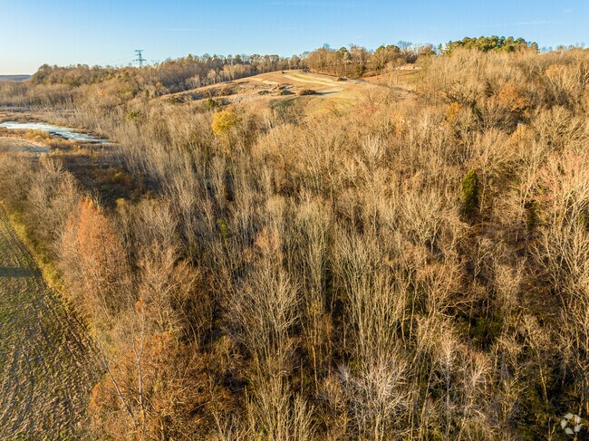 Ashland City offers residents quiet streets and plenty of greenery.