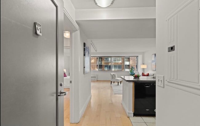 Potomac Place Tower unit N216, Washington, DC 20024 - photo 4