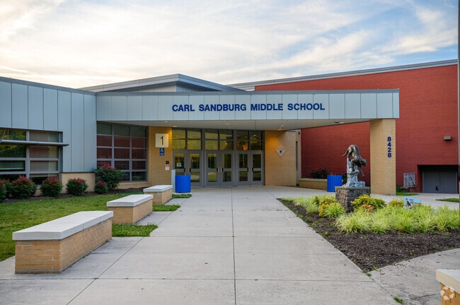 Sandburg Middle is one of many highly rated schools located in Fort Hunt.
