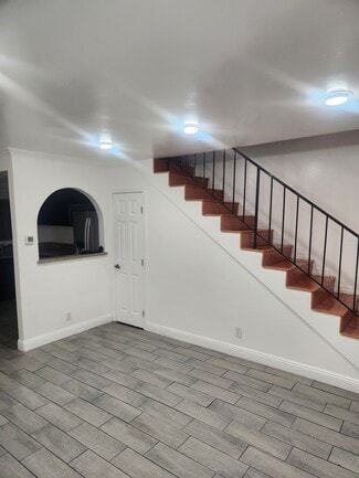 11860 Truro Ave Unit 11860 Truro D, Hawthorne, CA 90250