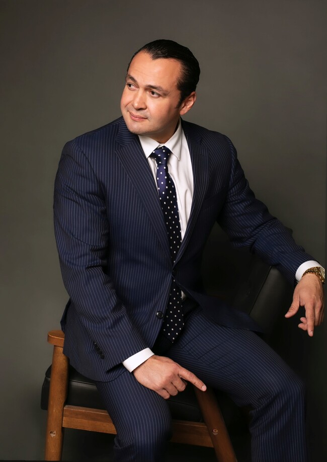 Agent Photo