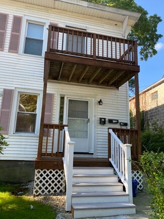 12 Pratt St Unit 2, Worcester, MA 01609