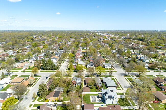 La Grange Park has many affordable home options.