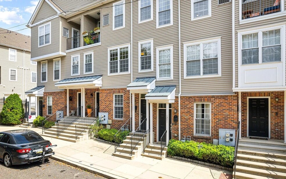 1333 N 32nd St, Philadelphia, PA 19121 - photo 1