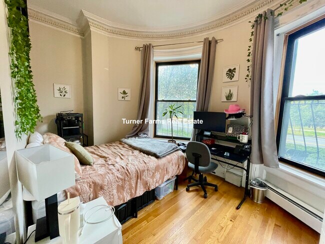 42 Fenway unit 12, Boston, MA 02215 - photo 3