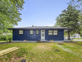 8632 Broadway Dr, Sturtevant, WI 53177