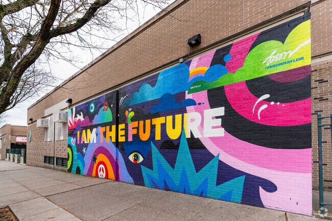 Boerum Hill School for International Studies combines middle and high school.