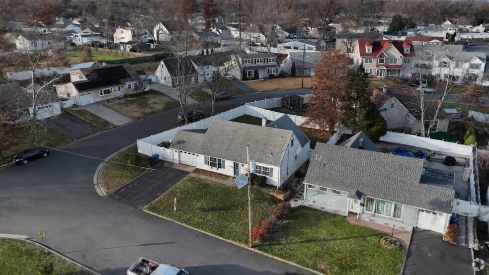 24 Frederick Ave, Colonia, NJ 07067 - photo 2