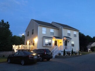 69 Maggie Ln, Portland, ME 04103