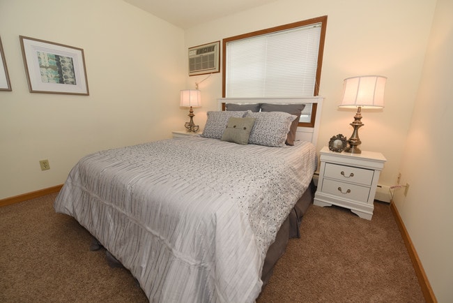 Applewoods Apartments, Apple Valley, MN 55124 - photo 7