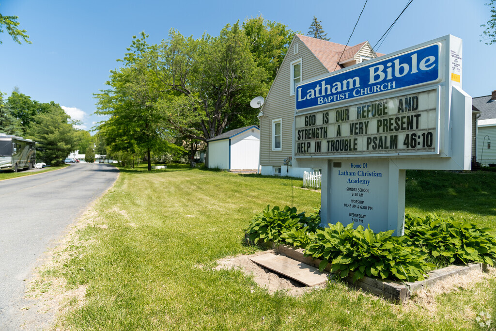 The Latham Christian Academy also has a Sunday School.