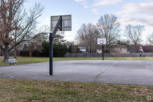 Buckingham Park, Bowie, Md.