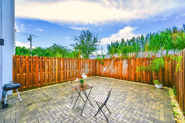 171 NW 158th St unit FL1-ID1022262P, Miami, FL 33169 - photo 4