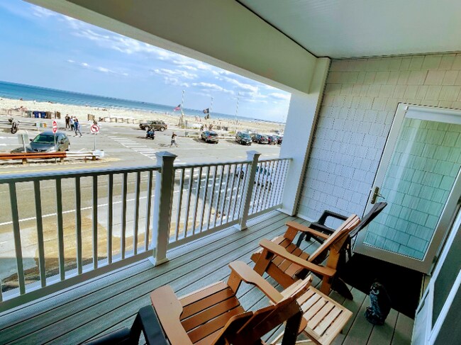 315 Ocean Blvd unit 202, Hampton, NH 03842 - photo 2