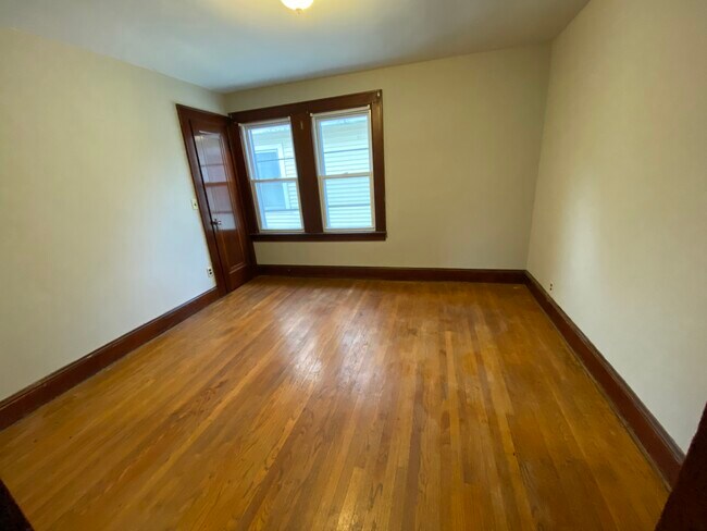 13 Clark Street - 1st Floor unit 2nd Floor, Ansonia, CT 06401 - photo 5