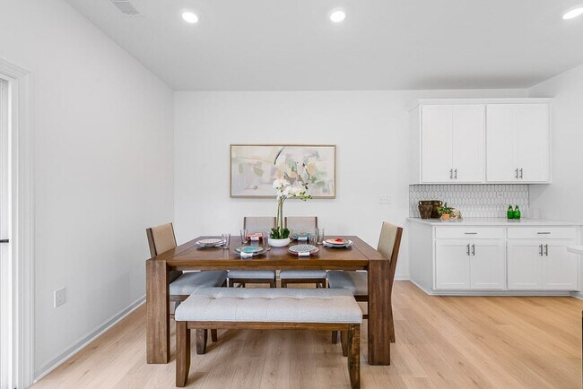 8731 Malmesbury Ln, Wake Forest, NC 27587 - photo 7