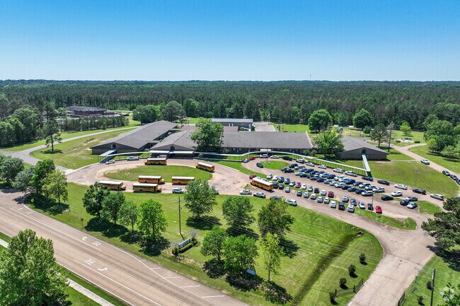 Gary Road Elementary has a student to teacher ratio of 15 to 1.