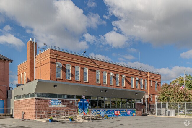 PS 26 The Carteret School provided supportive environment where the students feel welcomed.