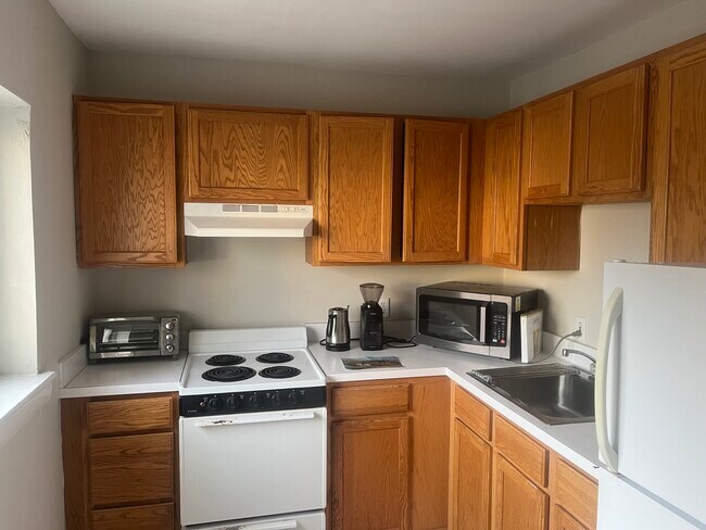 87 Gordon St unit 14, Boston, MA 02135 - photo 2