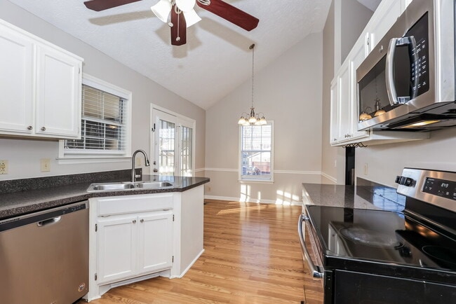 3300 Milbridge Dr, Antioch, TN 37013 - photo 7