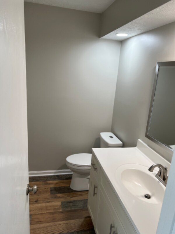 5088 Dalmeny Ct, Columbus, OH 43220 - photo 5