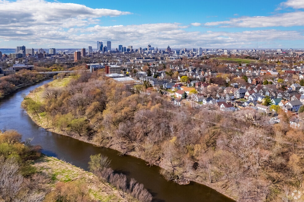 NH_Riverwest_513873_P2_V1_EB_050725