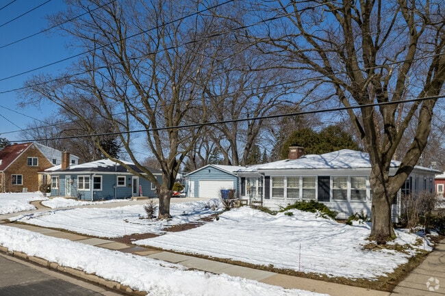 Single-story homes line the streets in the Sak's Woods neighborhood of Middleton.