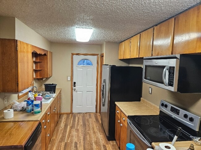 2038 W Sherman St, Sturgis, SD 57785 - photo 5