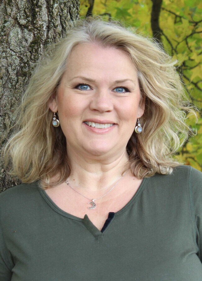 Monica Evans
