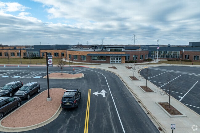 The entrance to Muskego Lakes Middle School.