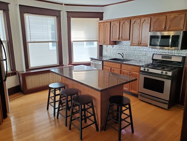 220 Ontario St unit B, Albany, NY 12203 - photo 2