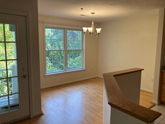 36 Cambridge Rd Unit 23, Woburn, MA 01801