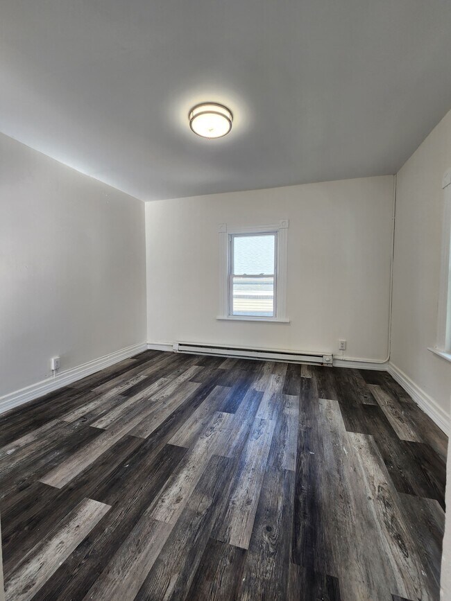 92 Twiss St Unit 1, Meriden, CT 06450