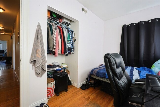 22 Adamson St unit 2A, Allston, MA 02134 - photo 4