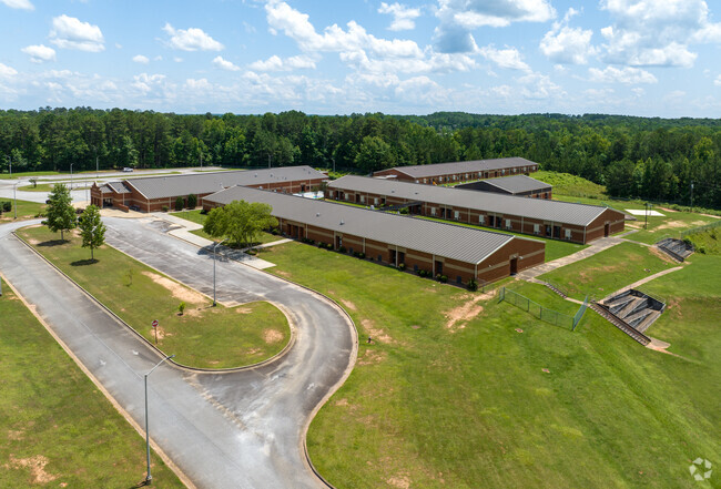 Poplar Road Elementary School has a large campus.