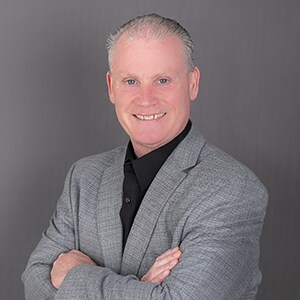 Greg Hennis